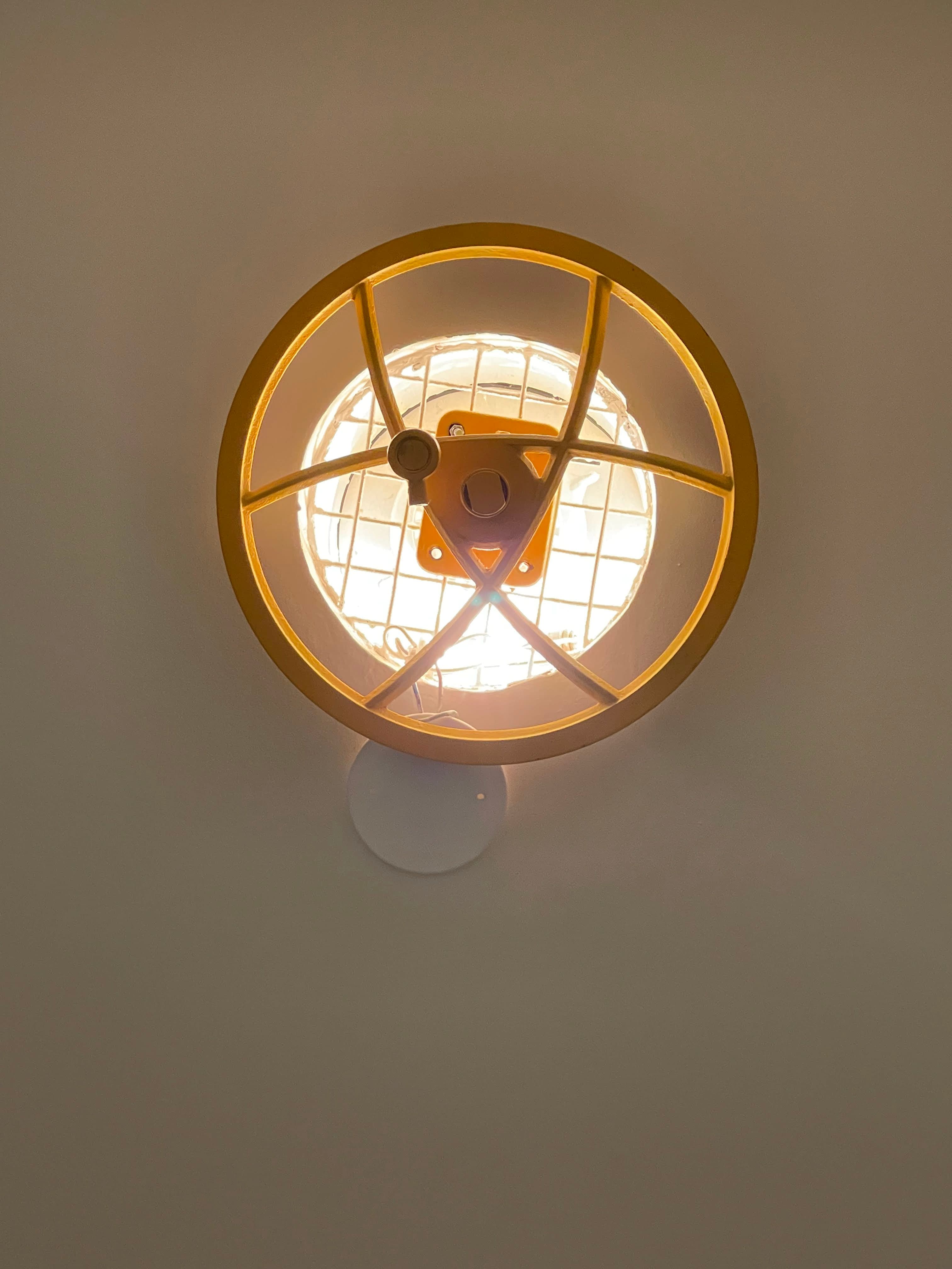 כיסוי לפתח ממד מחלקי מכונת תפירה כולל תאורה פנימית